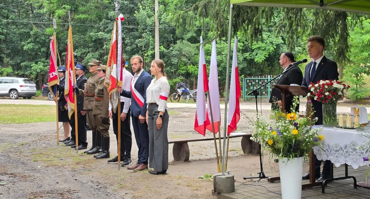 pikniki, uroczystości, PAMIĘCI PIĘCIU SIERAKOWA - zdjęcie, fotografia