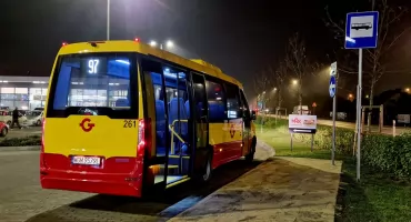 LINIA 97 (GPA) ZATRZYMUJE SIĘ PRZY C.H. BABICE 