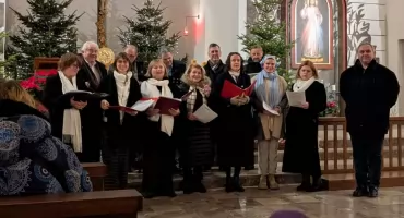 KOLĘDOWANIE W IZABELIŃSKIM KOŚCIELE
